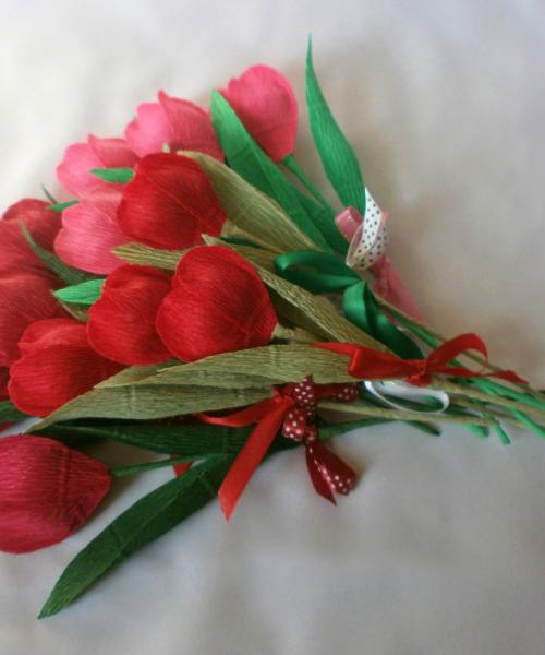 Тюльпан-серце - валентинка з цукеркою в середині